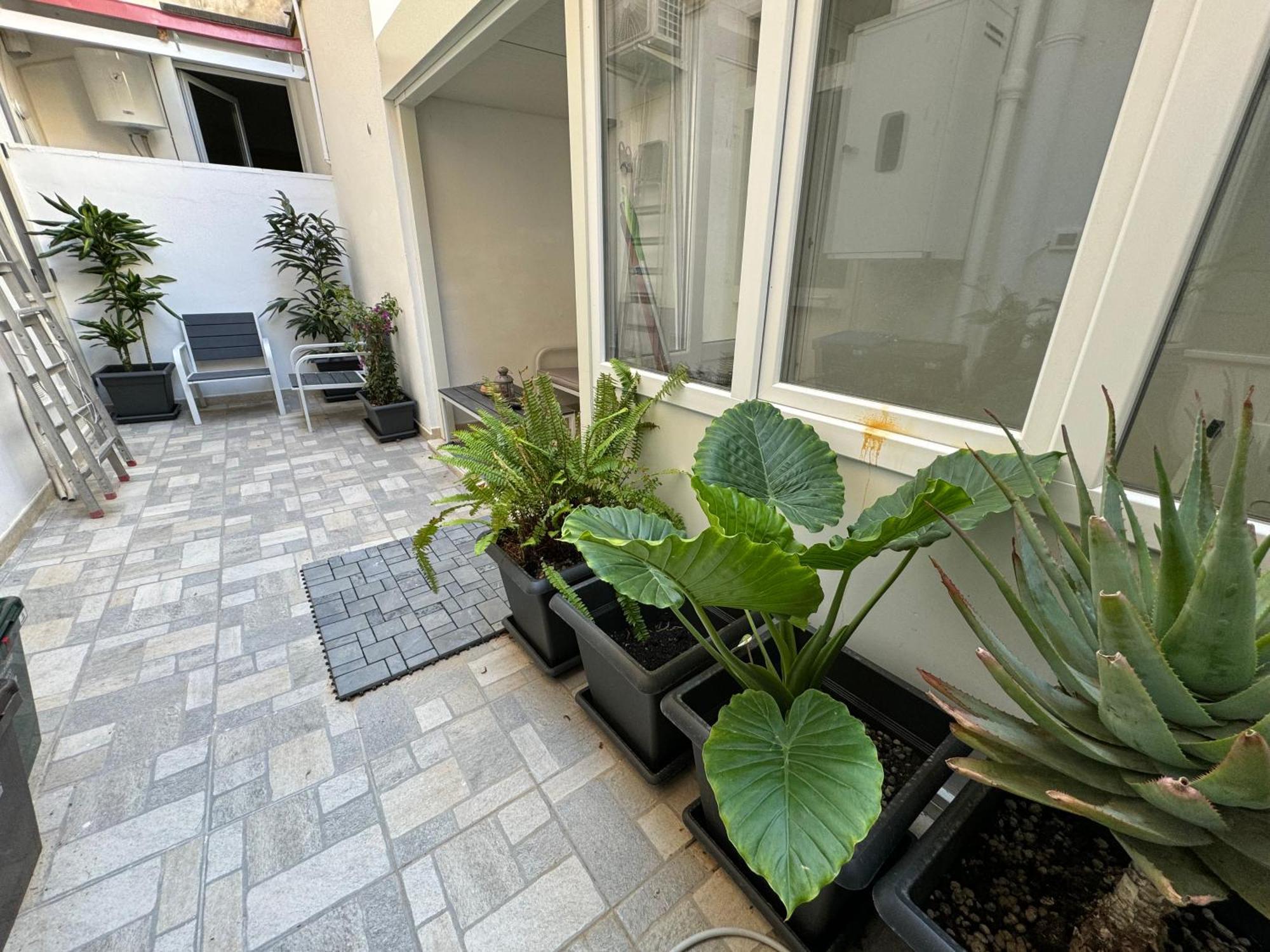 San Lazzaro House A Few Steps From The Center Apartment เลชเช ภายนอก รูปภาพ